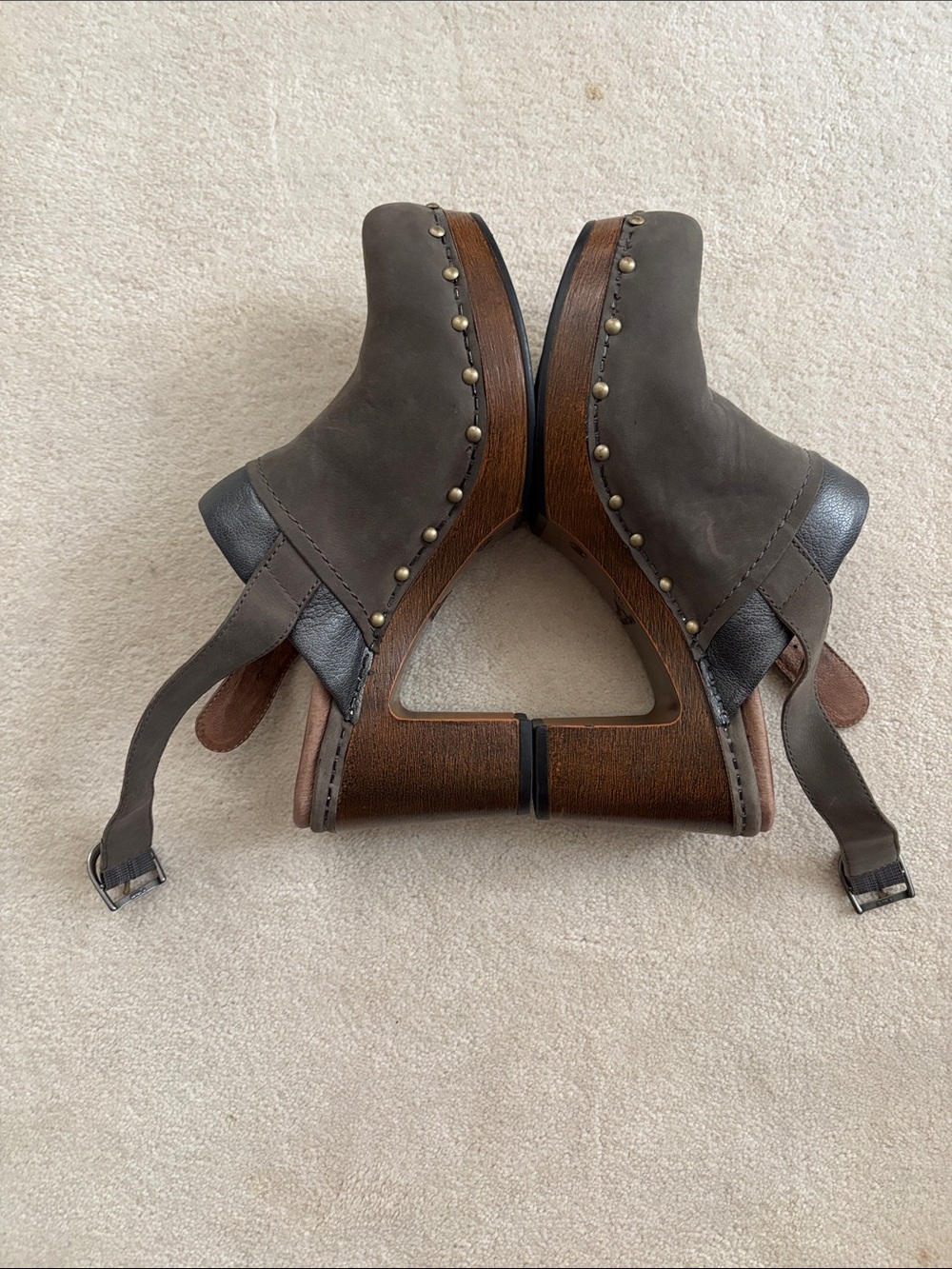 Dansko mushroom grey hobnail Leather Adjustable Back Strap Clogs - Picture 2 of 11